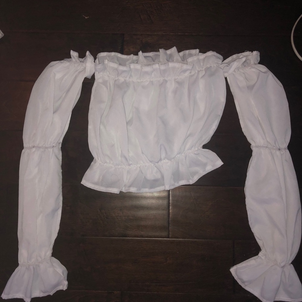 PUFFY WHITE SHEIN TOP